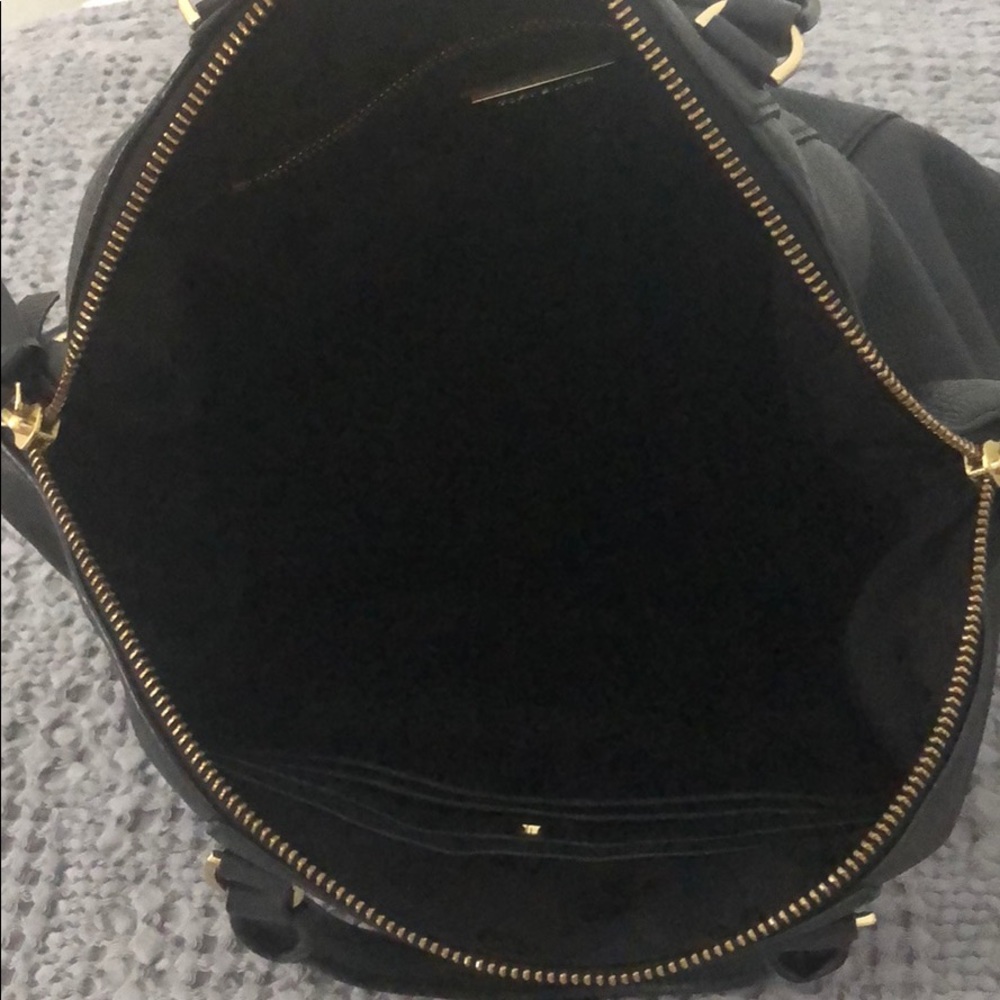 Tory Burch Crossbody Black - Picture 5 of 8